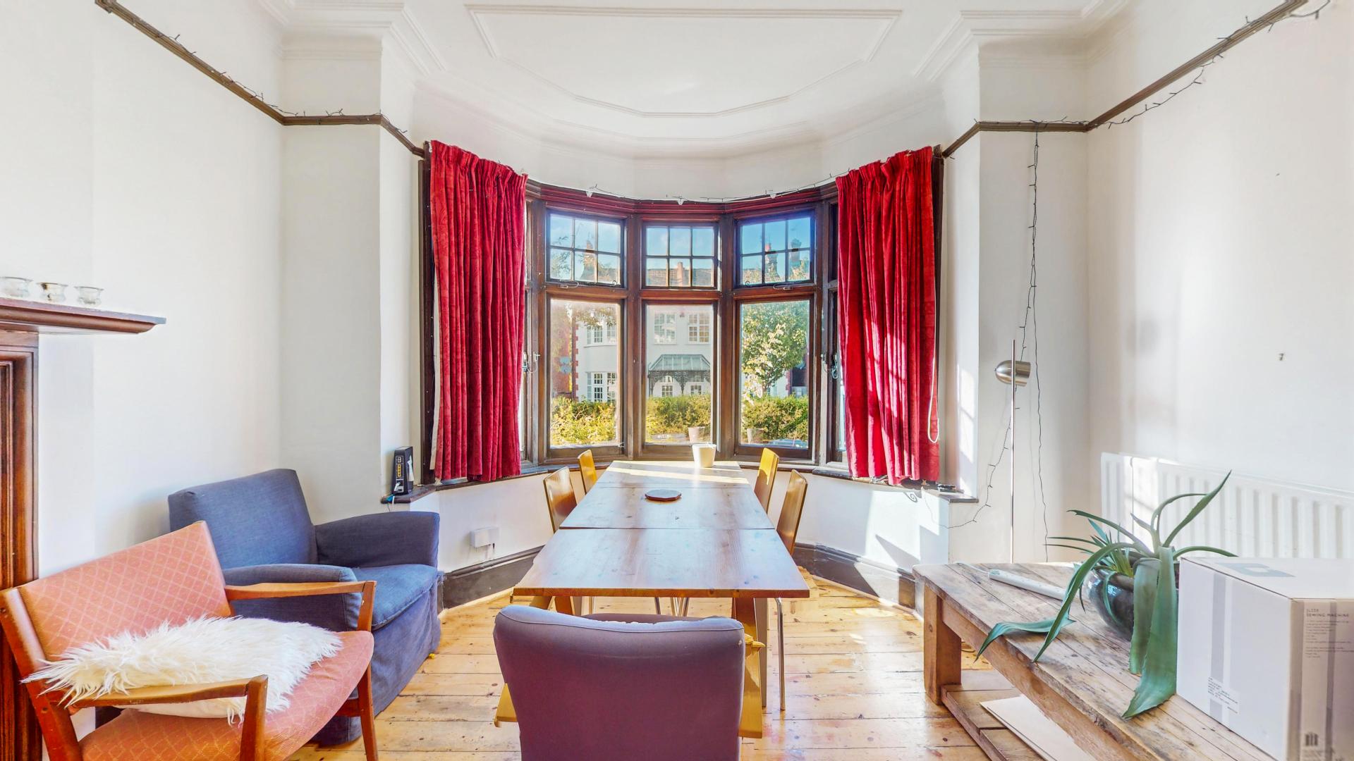 Modern Apartment Caddington Road, Cricklewood